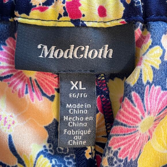 Modcloth NEW The Spring of Things Shorts XL Floral High Waisted - Picture 5 of 9